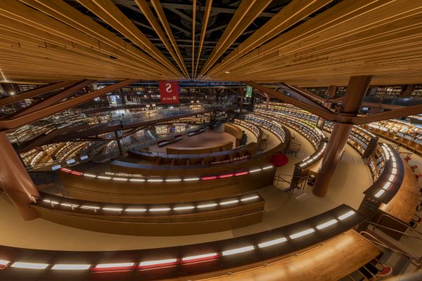 石川県立図書館