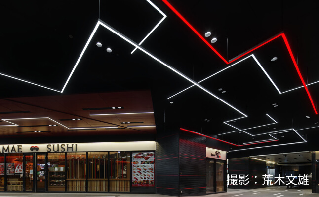 新宿東宝ビル １階商業共用通路