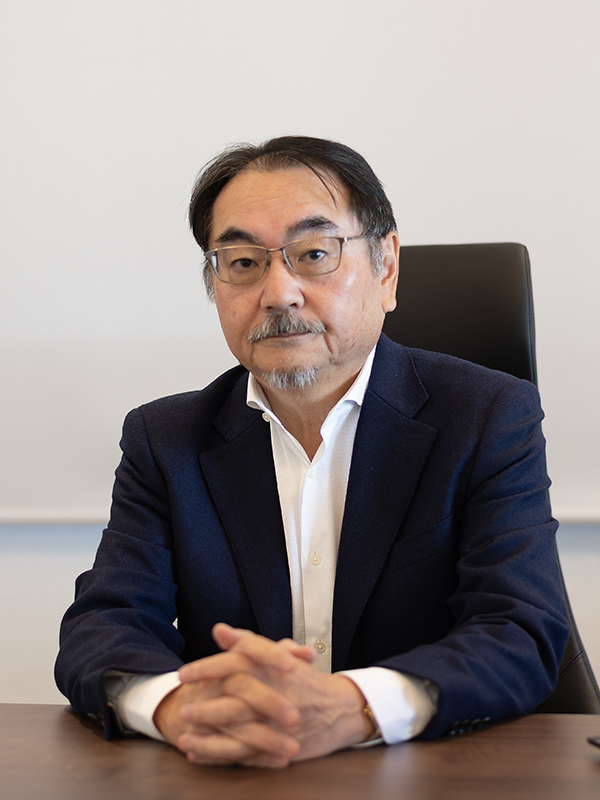 DN ライティング株式会社 代表取締役社長 倉持一郎